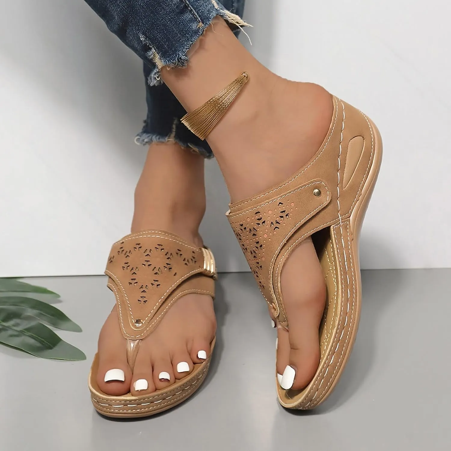AMDBEL Orthopedic Sandals for Women,Sandals for Women Dressy Summer Wide Width Arch Support Clip Toe Flip Flops Casual Shoes