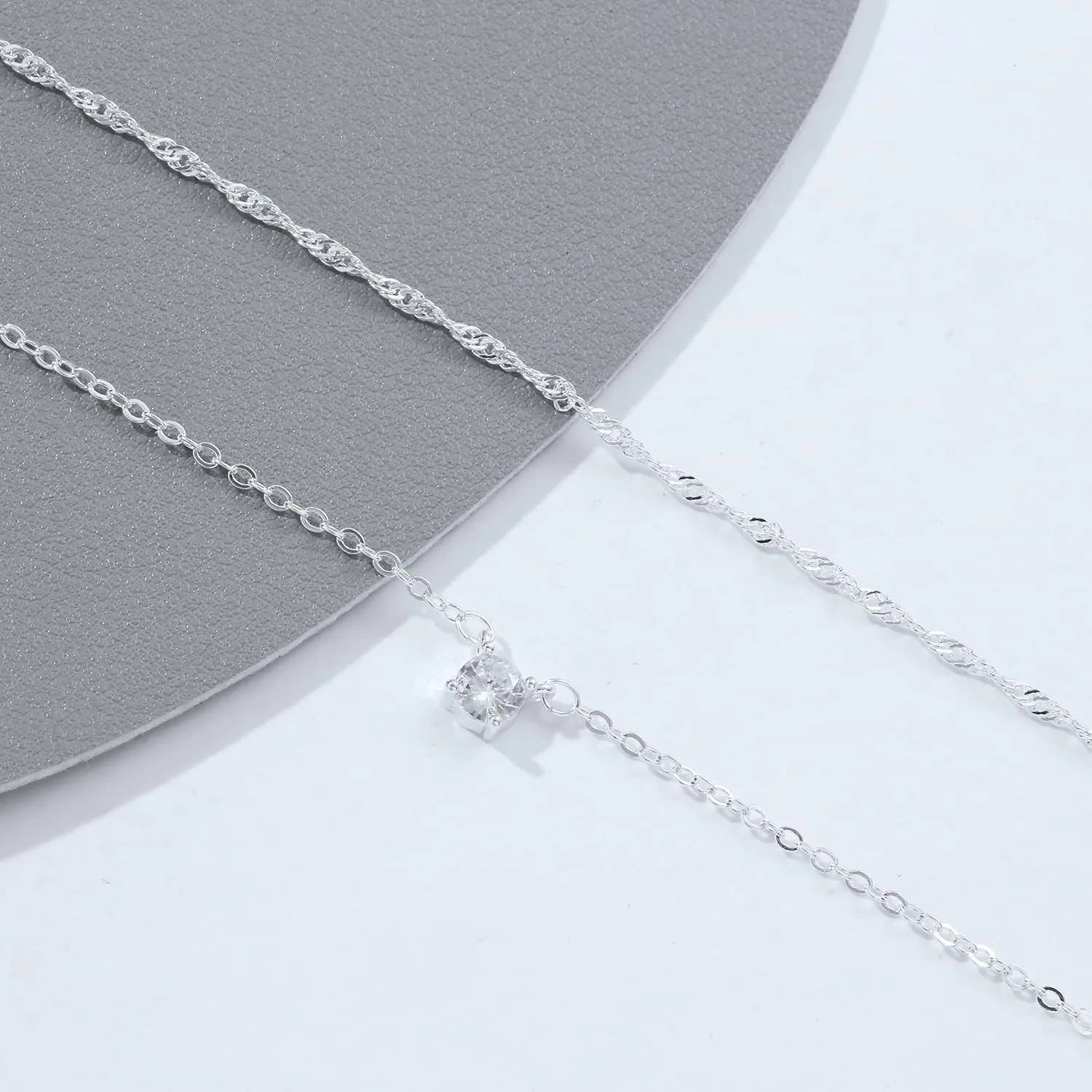 CAROVO Gold Necklace for Women,Dainty Gold Necklaces 14k Gold Plated Diamond Necklaces Cute CZ Solitaire Choker Necklaces for Women Simple Cubic Zirconia Pendant Necklace Trendy Jewelry Gifts