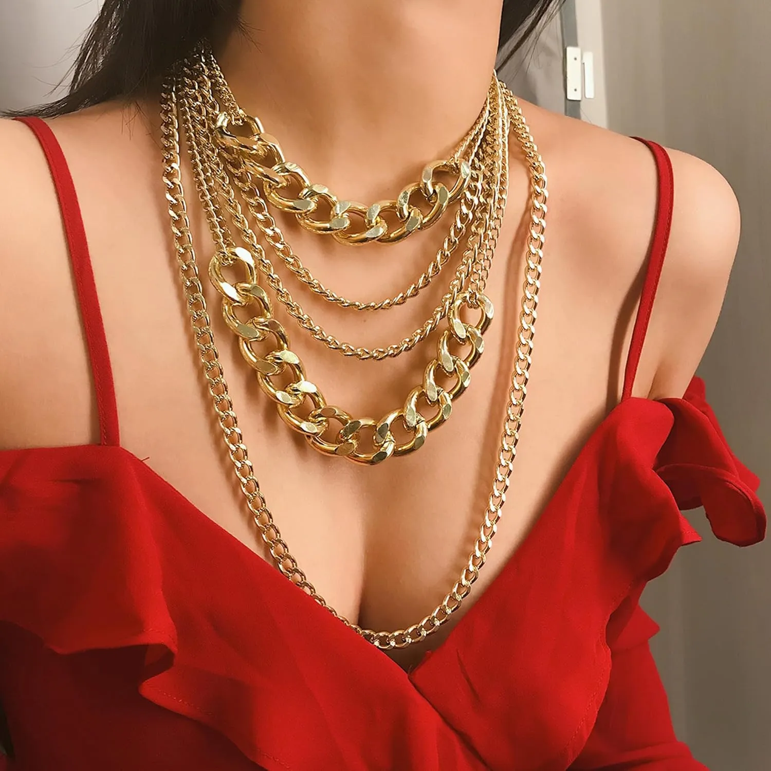 Dainty Gold Layered Necklace for Women - Elegant Pendant Necklace, Gold Accessories Jewelry Set for Women, Water-Resistant Gold Jewelry for Men