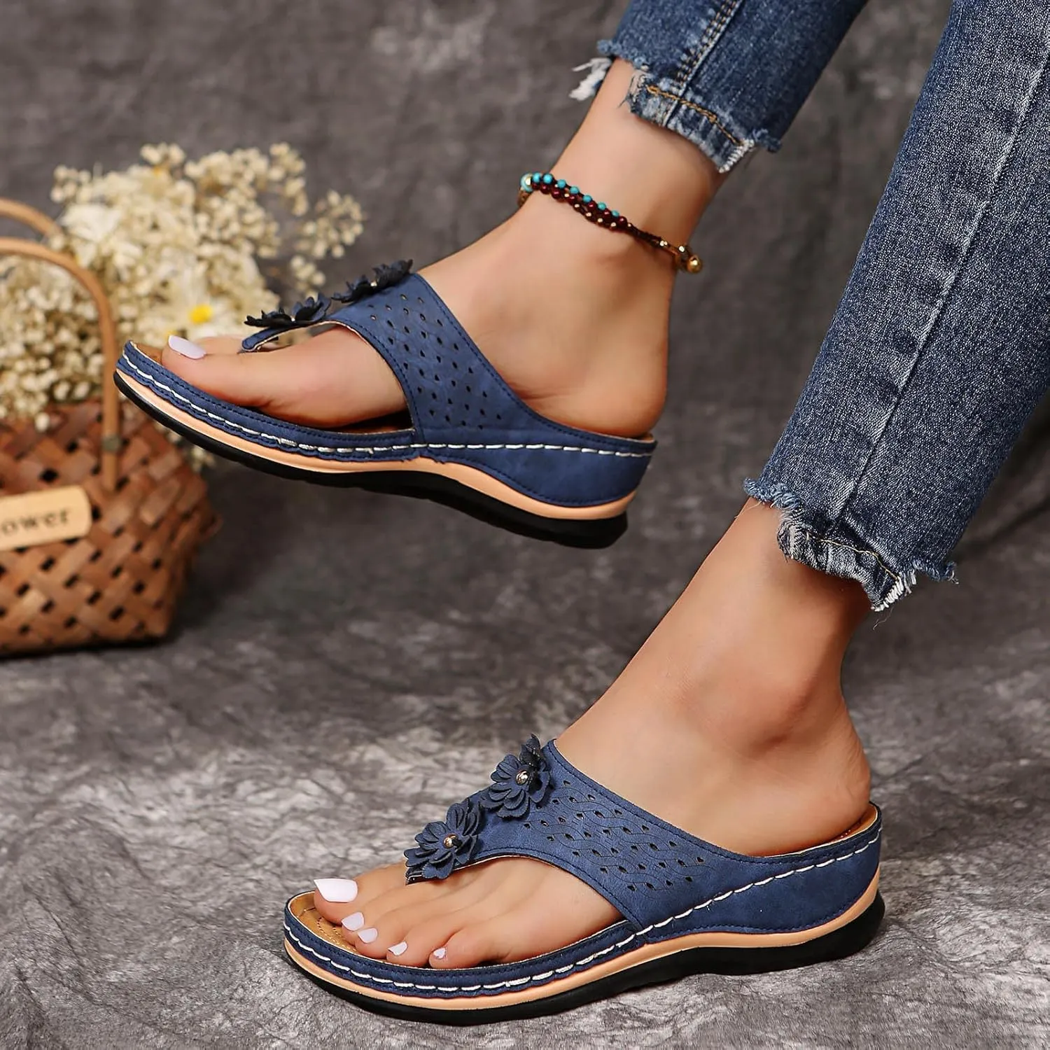Eduavar Womens Sandals Summer Fashion Walking Slippers Anti-Slip Vintage Slip On Flip Flops Thong Sandals Orthopedic Shoes