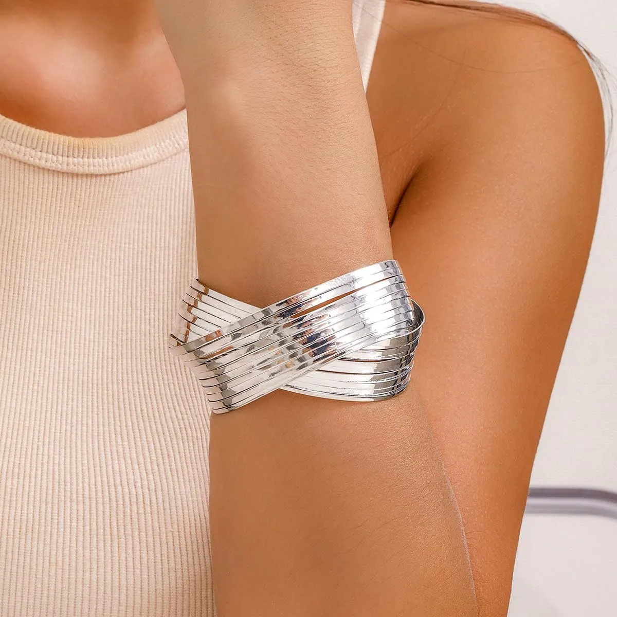 Gold Chunky Cuff Bangle Bracelet for Women Boho Adjustable Silver Irregular Open Wide Bracelet Minimalist Twist Statement Bangle Set Jewelry for Punk Party