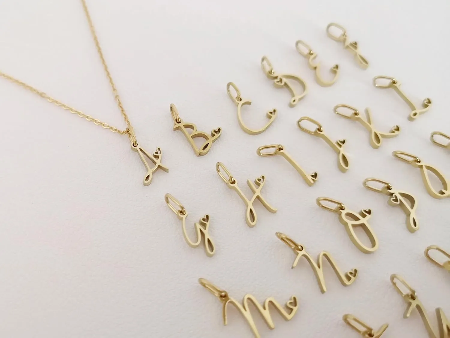 Initial Necklaces for Women, Dainty Gold Letter Pendant Necklace 14K Gold Plated Name Necklace Cute Initial Necklaces Personalized Monogram Choker Necklaces for Women Trendy Gold Jewelry Gifts