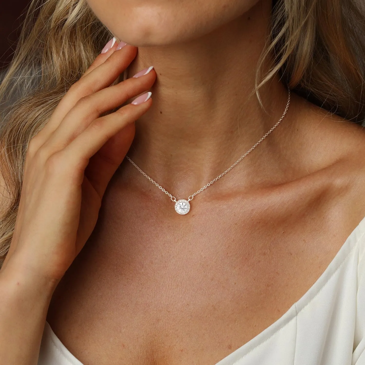 MBW Diamond Necklaces for Women, Dainty 14k Gold/Silver Plated Cubic Zirconia Pendant Necklaces for Women Trendy Simple Small Silver CZ Round Solitaire Choker Necklaces Jewelry for Women