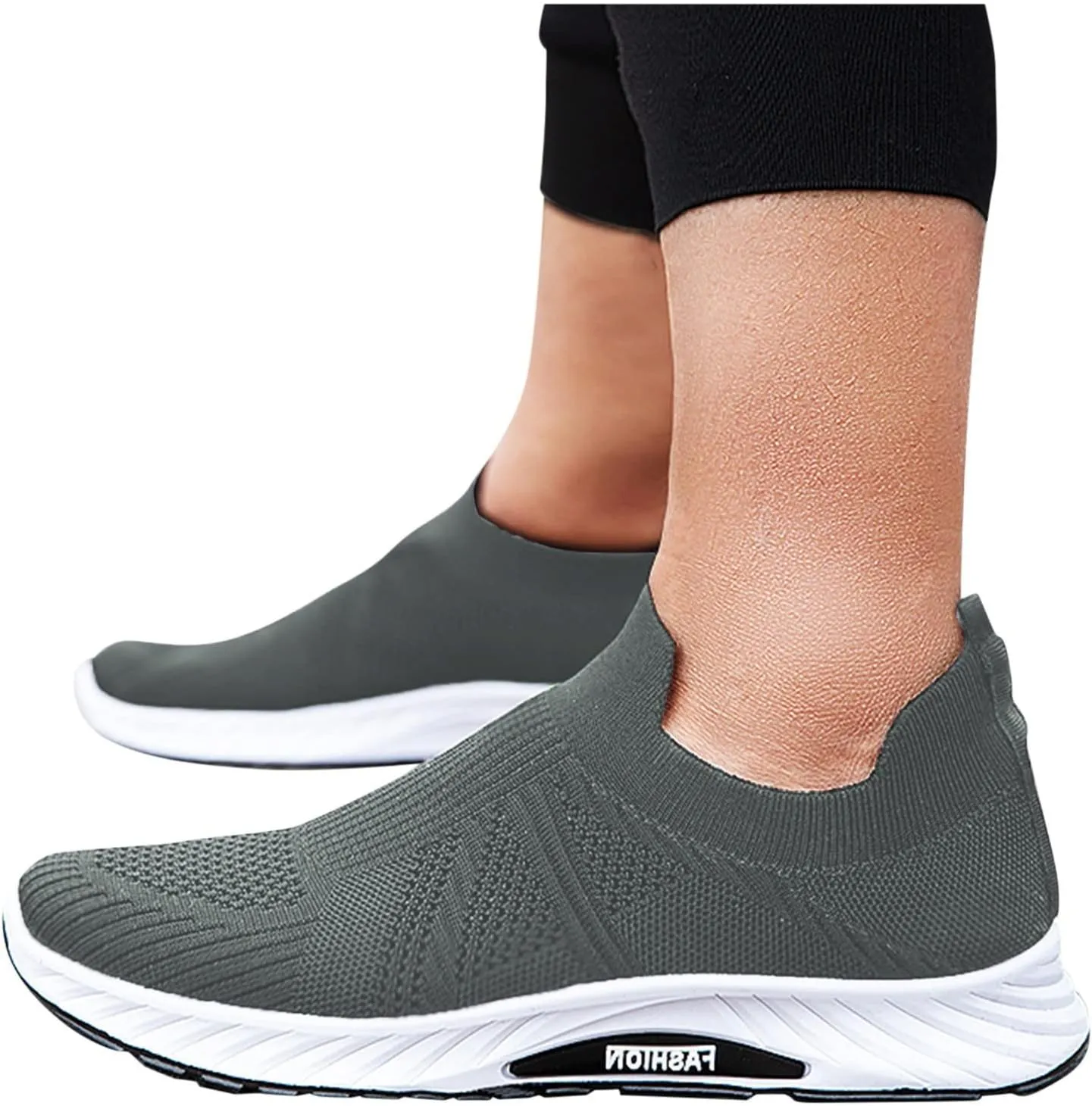 Mens Slip on Outdoor Shoes with Breathable Mesh Knit Lightweight Non-Slip Hiking Shoes for Men Arch Support Walking Sneakers Durable Quick Drying Summer Hiking Fitness Daily Work Wear