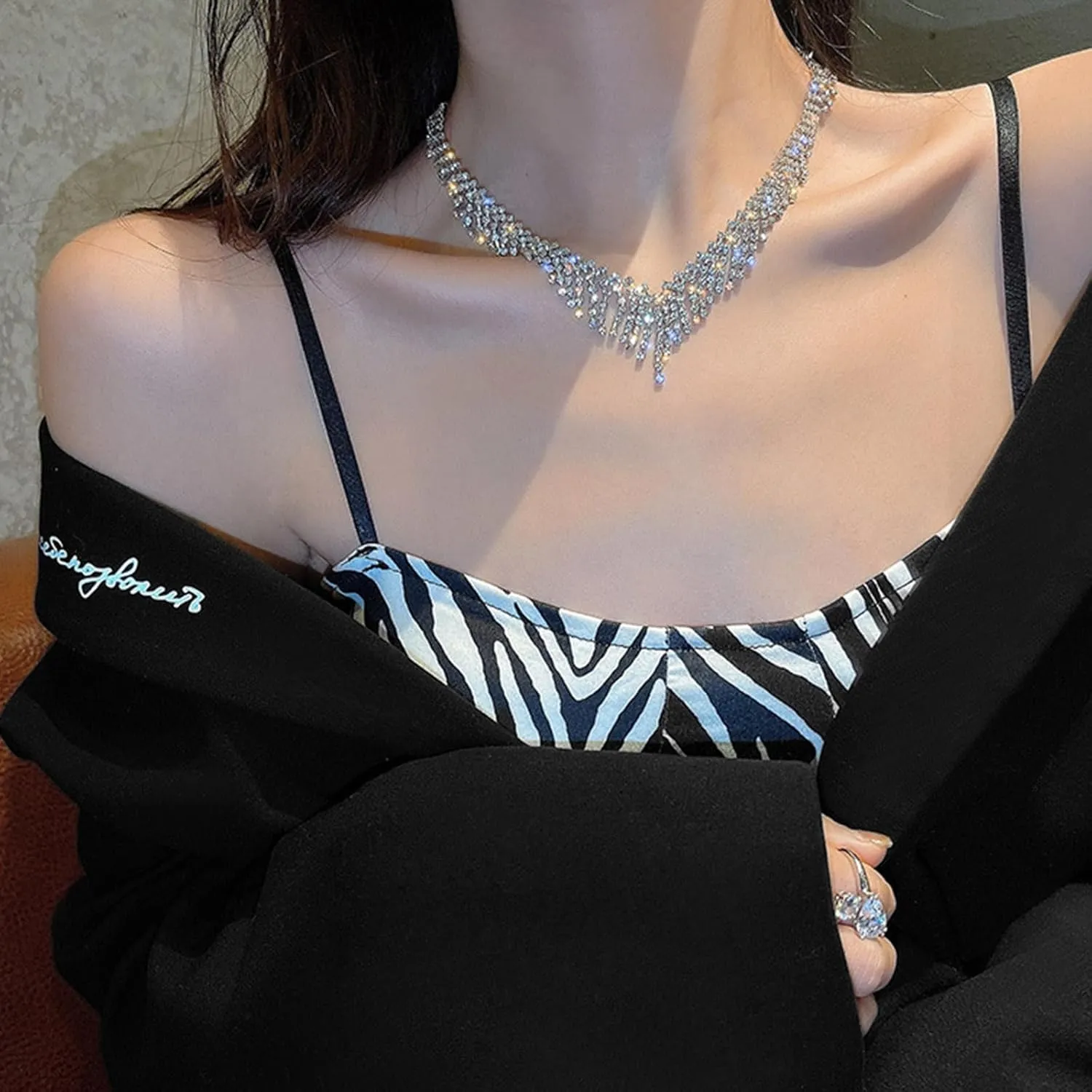 Rhinestone Necklaces for Women Trendy Butterfly Collarbone Necklaces Pearl Charms Necklace Heart Tassel Necklace Jewelry Gifts