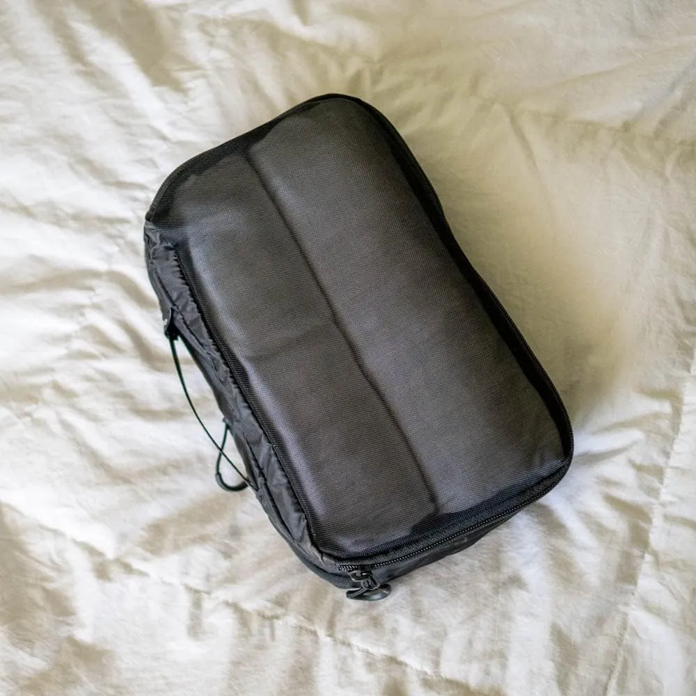 WANDRD Packing Cubes - Medium Packing Cubes for Travel - Suitcase and Luggage Organization and Travel Essentials (Black)